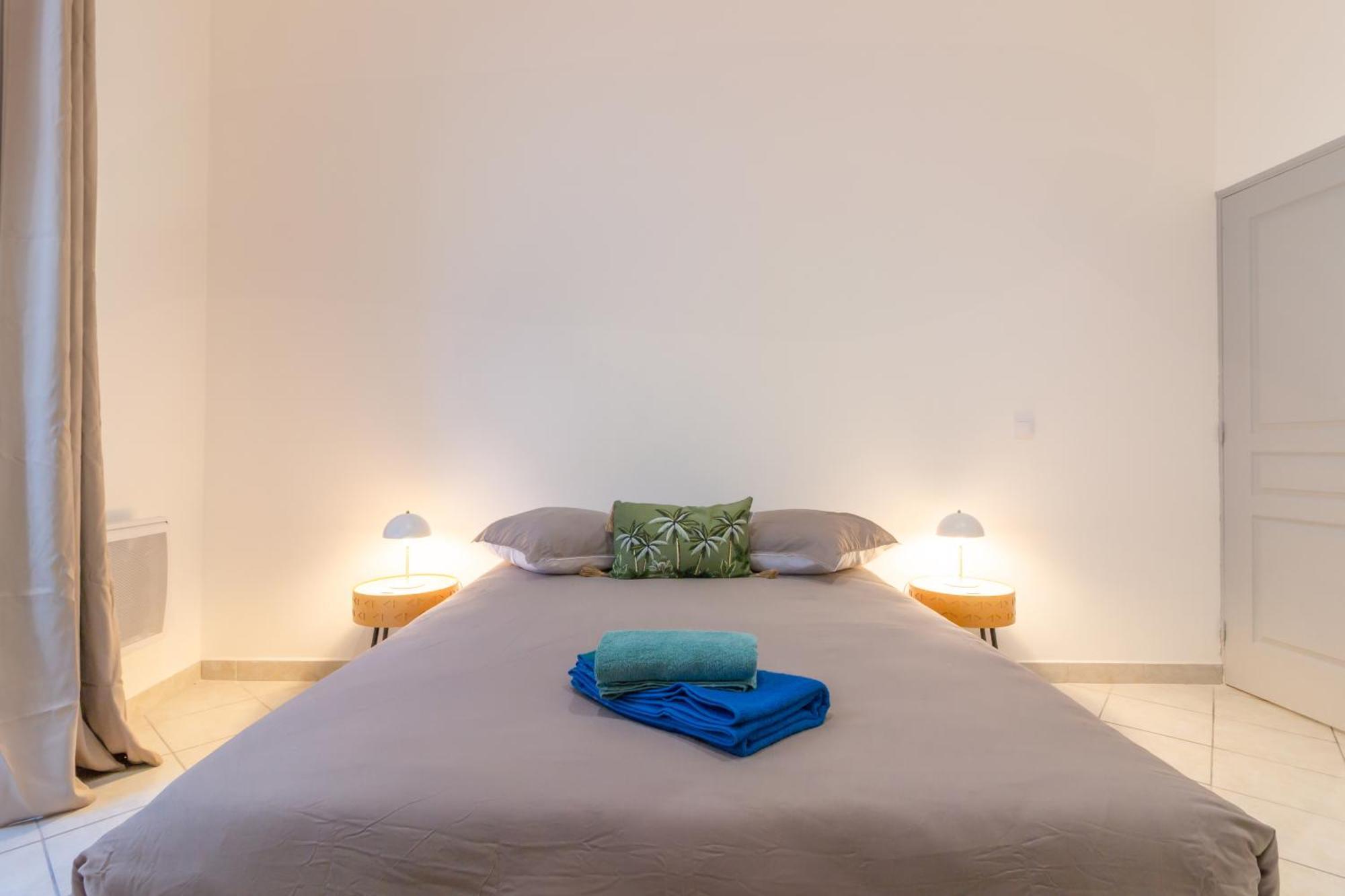 Spacieux Appartement En Plein Coeur De 베지에 외부 사진
