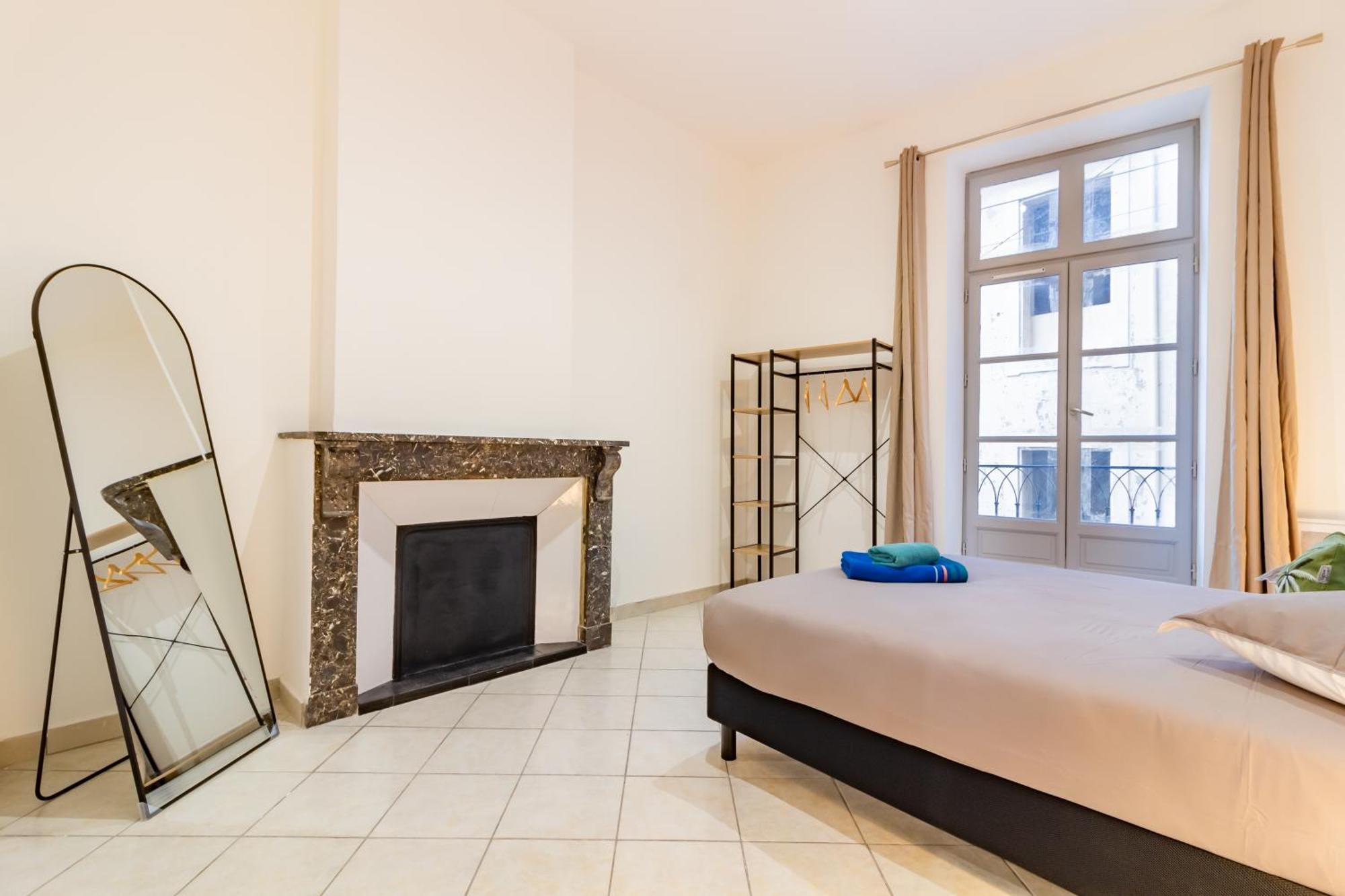 Spacieux Appartement En Plein Coeur De 베지에 외부 사진